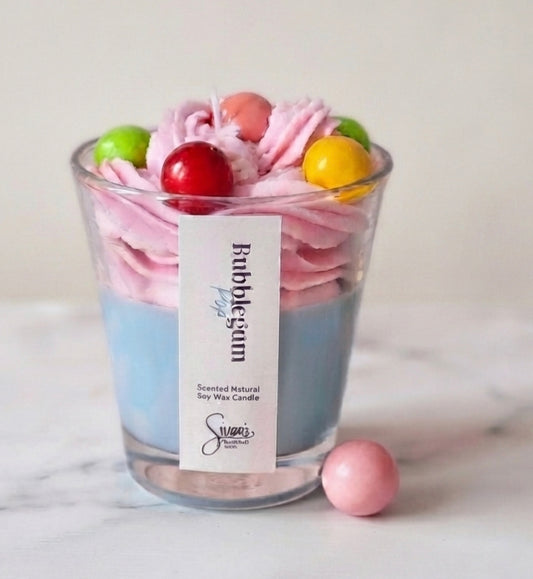 Bubblegum scented candle